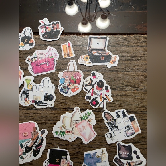 21pcs Girly Designer Bags & Make Up Diary Stickers - Picture 2 of 4